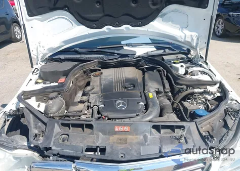 2013 Mercedes-Benz C 250 Luxury from USA, damaged, VIN WDDGF4HB0DA773342